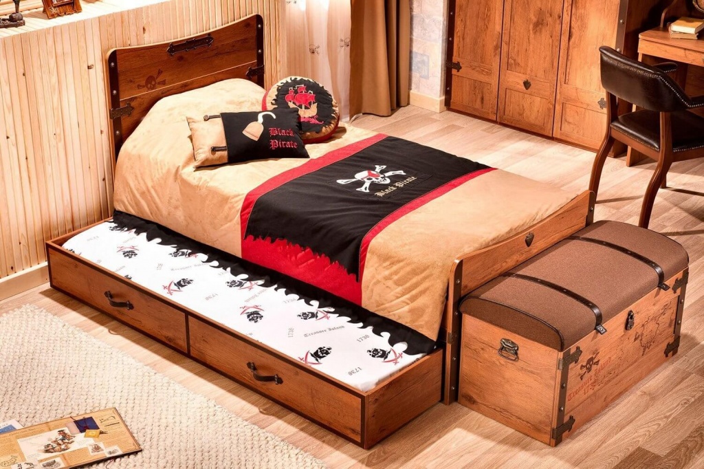 Кровать с дополнительным спальным местом